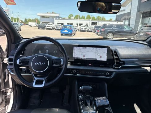Used 2023 Kia Sportage X-Line w/ X-Line Premium Package AWD/4WD image 16