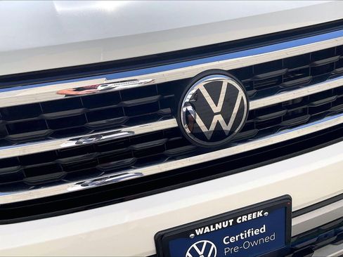 Certified 2023 Volkswagen Atlas SE image 30