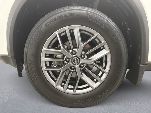 Used 2023 Nissan Rogue S AWD/4WD image 23