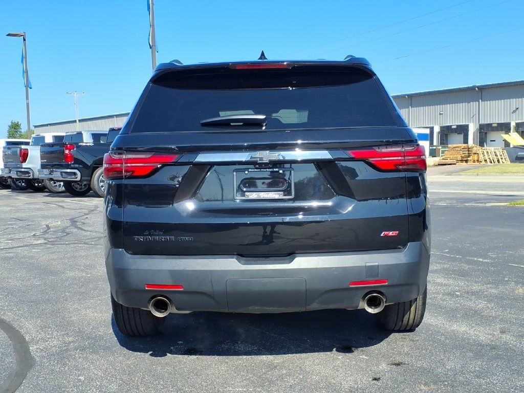 Used 2023 Chevrolet Traverse RS w/ LPO, Floor Liner Package AWD/4WD image 18