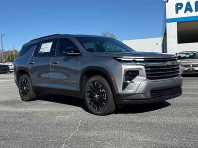 New 2026 Chevrolet Traverse LT w/ Sun and Wheel Package
