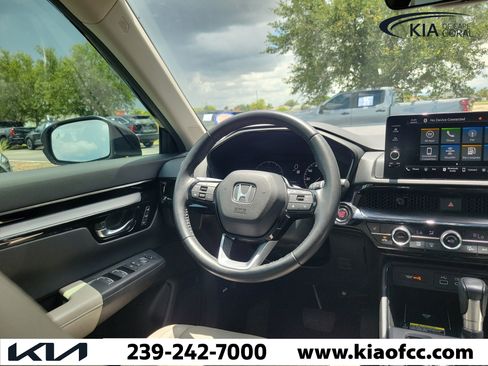 Used 2025 Honda CR-V EX-L image 18