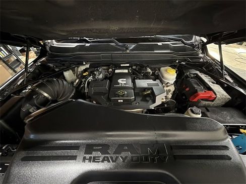 Used 2019 RAM 3500 Big Horn image 30