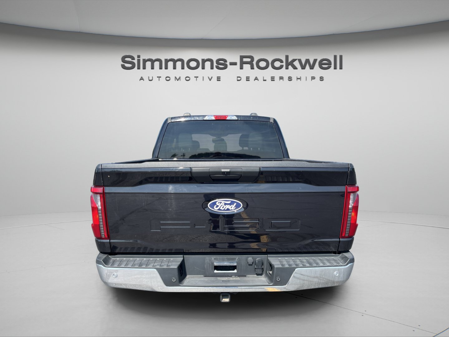 Used 2025 Ford F150 XLT w/ Equipment Group 301A Standard AWD/4WD image 4