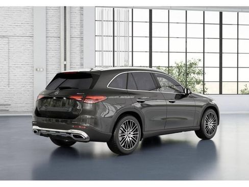 Used 2026 Mercedes-Benz GLC 300 4MATIC image 21