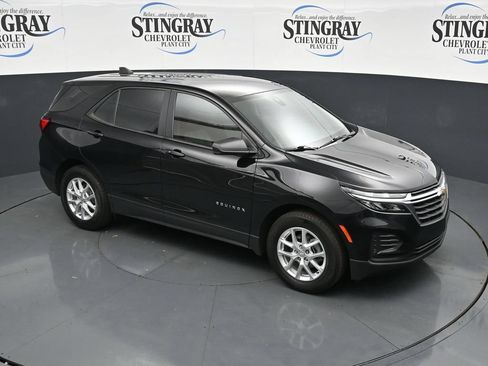 Used 2023 Chevrolet Equinox LS FWD image 21