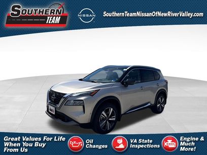 Used 2023 Nissan Rogue SL w/ SL Premium Package