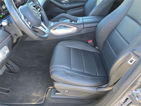 Used 2021 Mercedes-Benz GLS 450 4MATIC image 23