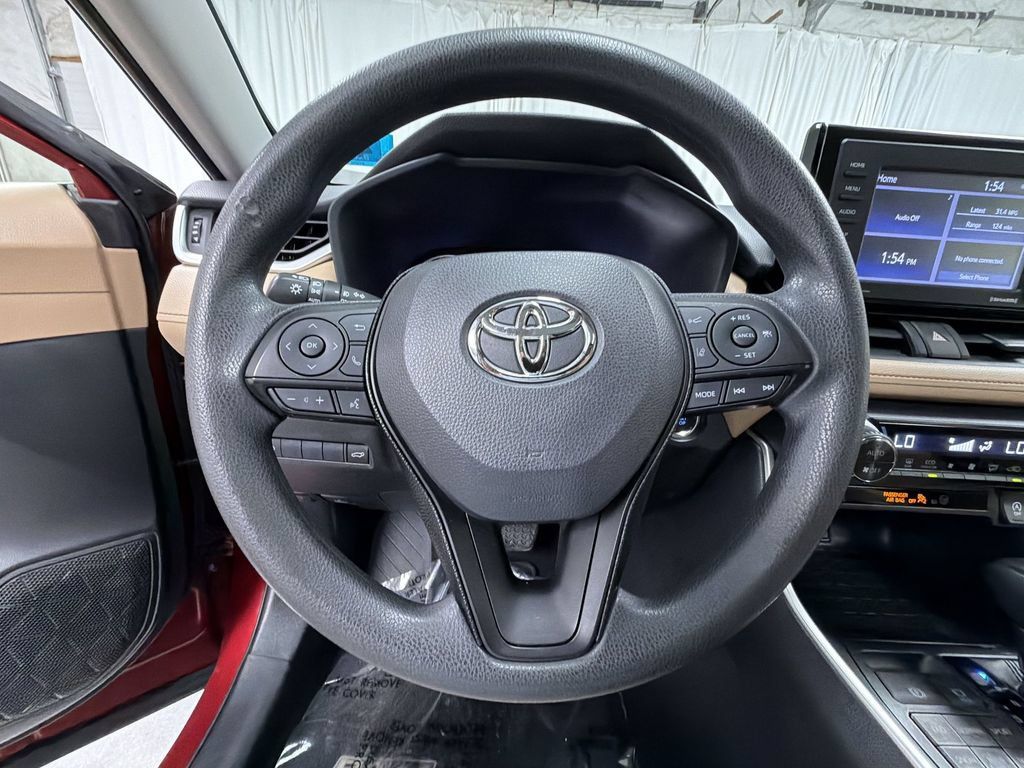 Used 2020 Toyota RAV4 XLE w/ Convenience Package AWD/4WD image 12