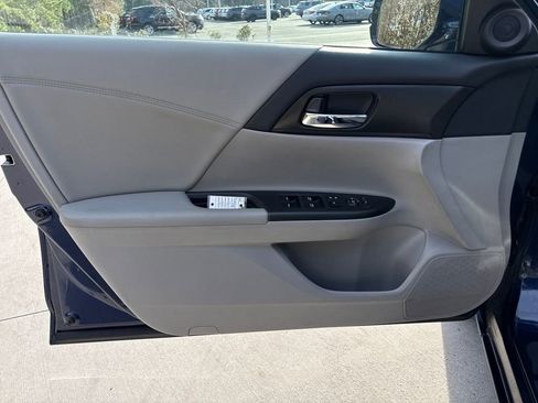 Used 2013 Honda Accord EX image 14