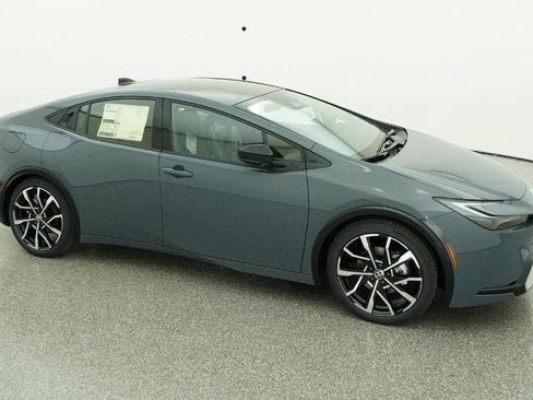 New 2026 Toyota Prius Plug-In Hybrid image 12