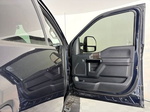 Used 2021 Ford F250 Lariat w/ Lariat Ultimate Package image 32