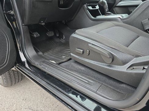 Used 2019 Chevrolet Colorado LT w/ LT Convenience Package image 15