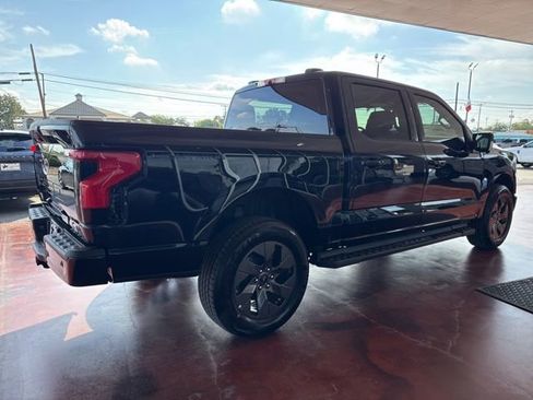 Used 2025 Ford F150 Lightning Flash image 4