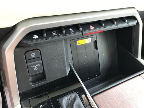 Certified 2023 Toyota Sequoia Capstone image 24