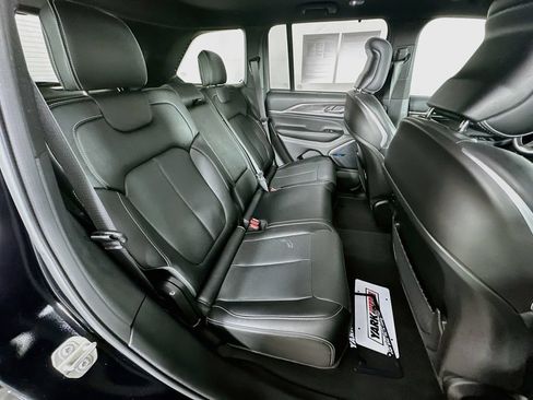 Certified 2023 Jeep Grand Cherokee Overland w/ Luxury Tech Group IV AWD/4WD image 40