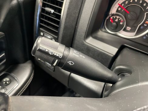 Used 2018 RAM 1500 Sport w/ Sport Premium Group image 35