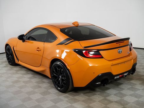Used 2023 Toyota GR86 10th Anniversary SE image 3
