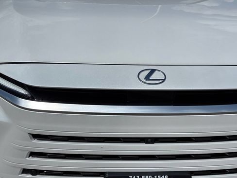 Used 2026 Lexus TX 350 AWD w/ Technology Package image 4