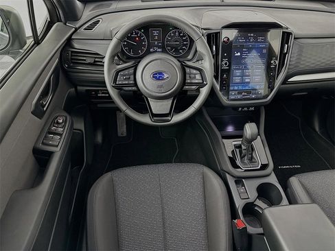 Used 2025 Subaru Forester Premium image 26