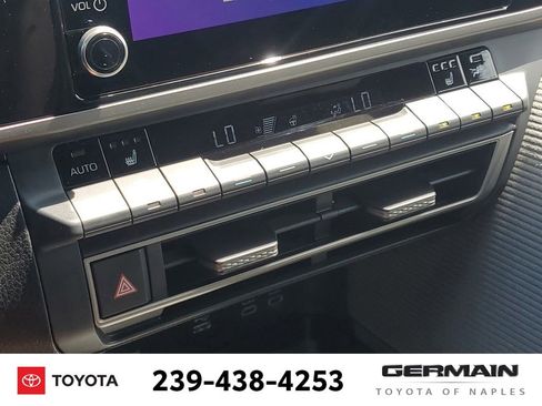 New 2025 Toyota Camry SE w/ Convenience Package FWD image 29