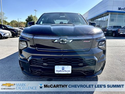 New 2024 Chevrolet Silverado EV RST image 15