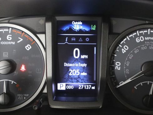 Used 2021 Toyota Tacoma TRD Off-Road image 38