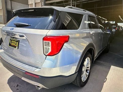 Used 2024 Ford Explorer Limited AWD/4WD image 6