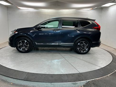Used 2017 Honda CR-V Touring image 2