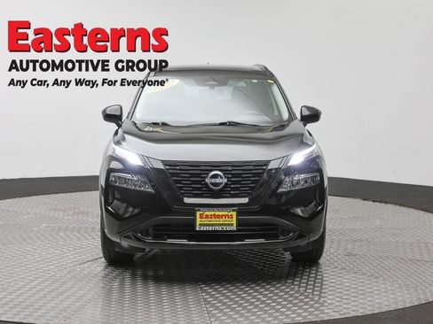 Used 2023 Nissan Rogue SV w/ SV Premium B Package AWD/4WD image 2
