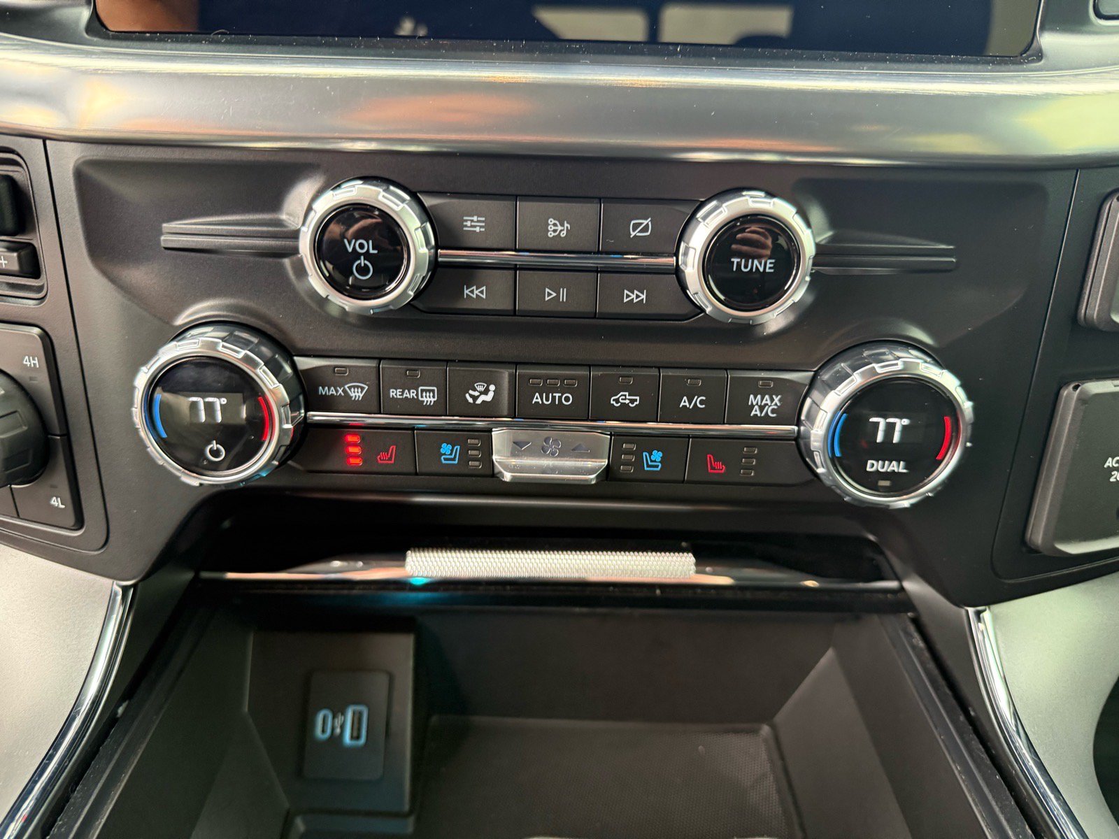 Used 2021 Ford F150 Lariat AWD/4WD image 24