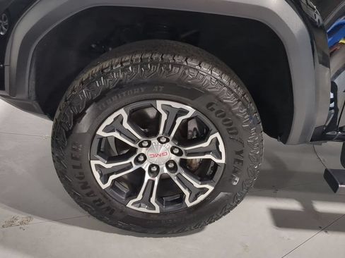 Used 2023 GMC Canyon AT4 w/ AT4 Premium Package AWD/4WD image 14