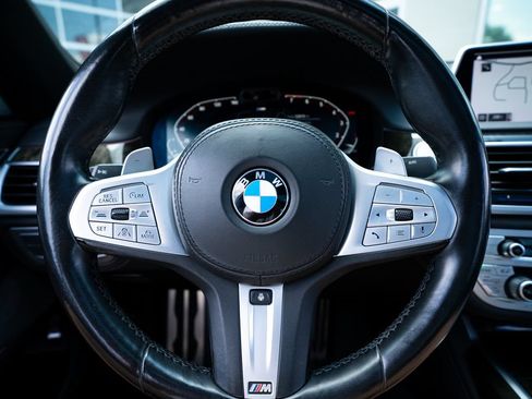 Used 2021 BMW 740i w/ M Sport Package RWD image 32