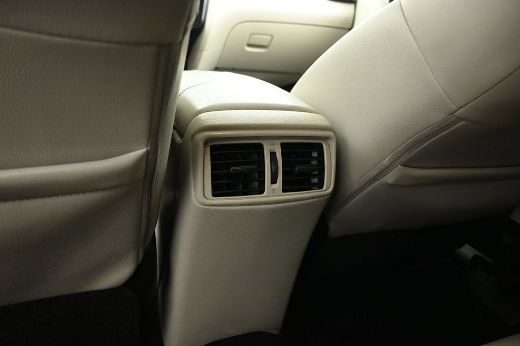 Used 2020 Nissan Rogue Sport SL w/ Premium Package FWD image 22