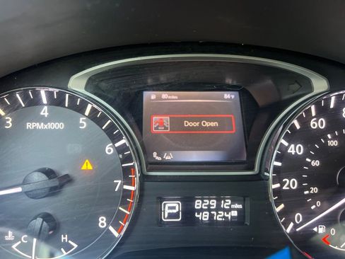 Used 2014 Nissan Altima 2.5 SL w/ Technology Package FWD image 13
