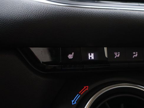 Used 2025 Chevrolet Blazer LT image 36