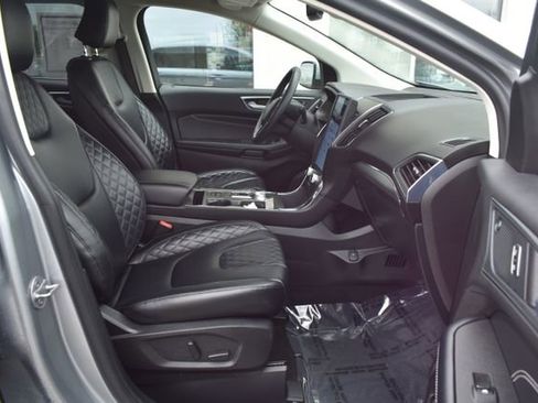 Used 2024 Ford Edge Titanium AWD/4WD image 46