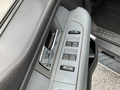Used 2011 Ford F150 XLT w/ XLT Chrome Pkg RWD image 8