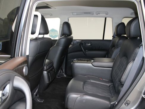Used 2024 Nissan Armada Platinum w/ Captain's Chairs Package image 24