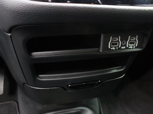 Used 2024 Chrysler Pacifica Touring-L w/ S Appearance Package AWD/4WD image 63