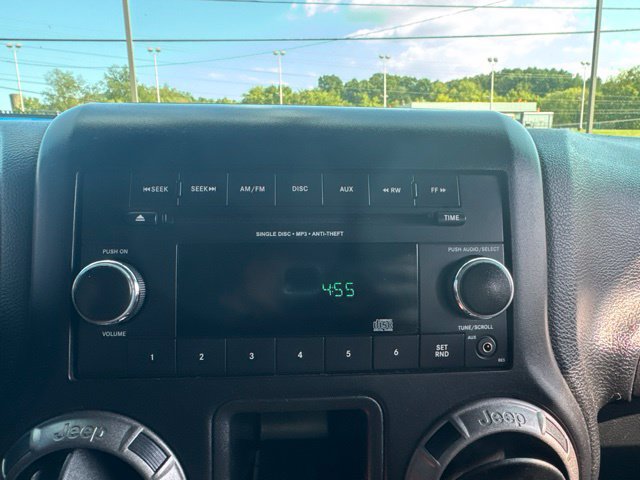 Used 2015 Jeep Wrangler Unlimited Sport AWD/4WD image 15