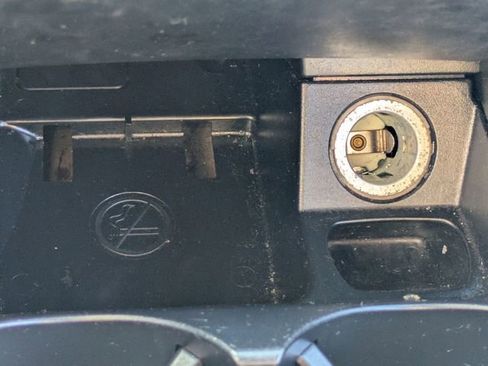 Used 2018 Mercedes-Benz E 400 E 400 image 27