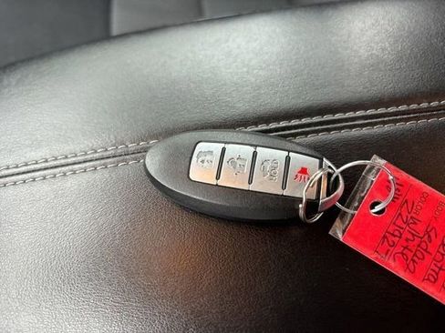 Used 2022 Nissan Sentra SV image 47