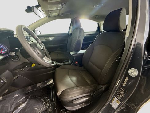Used 2019 Kia Forte Sedan image 21
