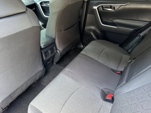 Certified 2022 Toyota RAV4 XLE w/ Convenience Package AWD/4WD image 11