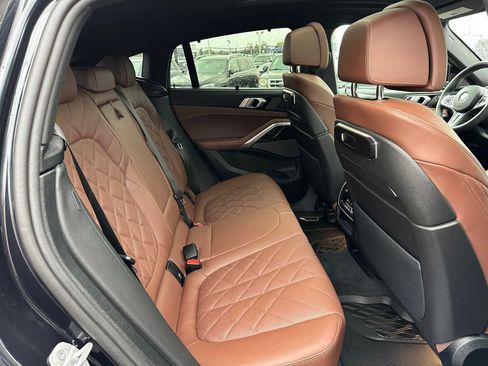 Used 2025 BMW X6 M60i image 12