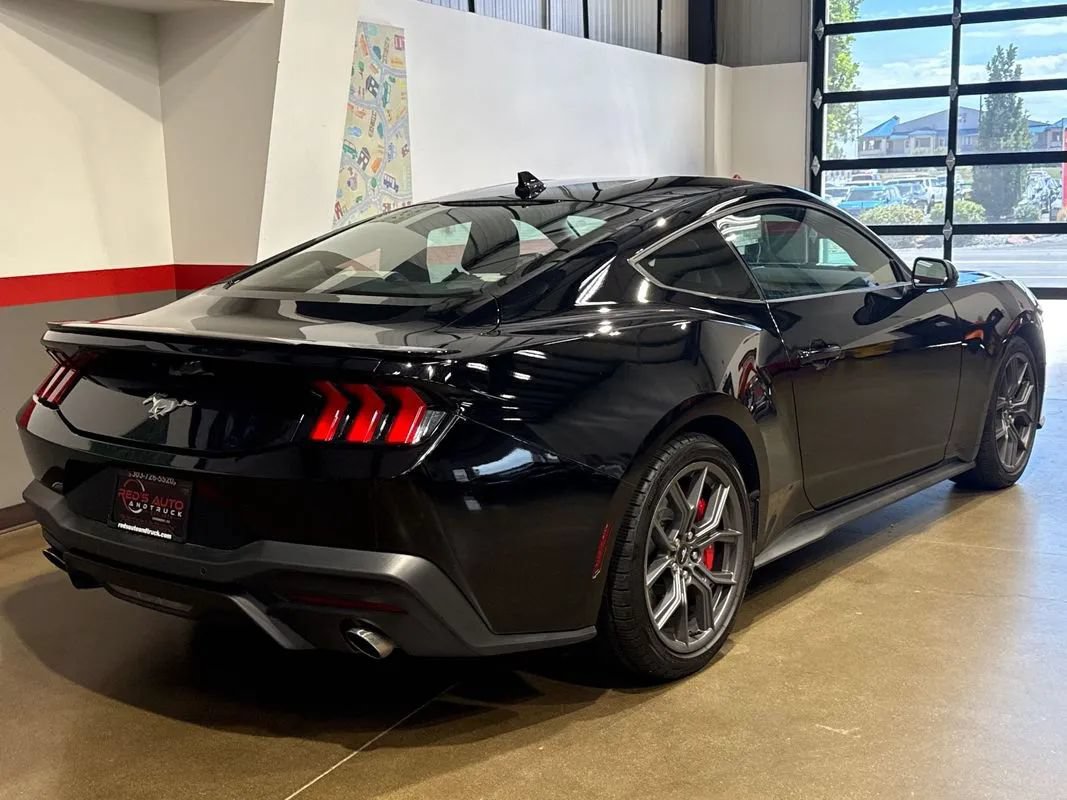 Used 2024 Ford Mustang Coupe w/ 2.3L High Performance Package RWD image 40