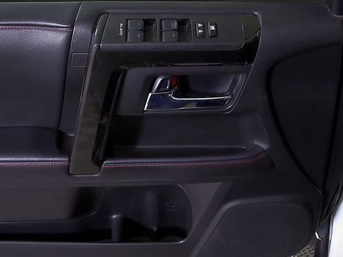 Used 2021 Toyota 4Runner Venture image 17