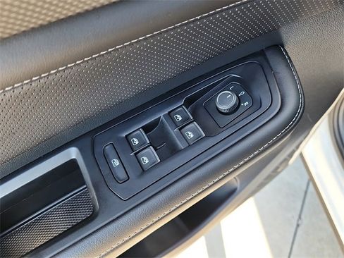 Certified 2025 Volkswagen Atlas Cross Sport SEL R-Line image 13