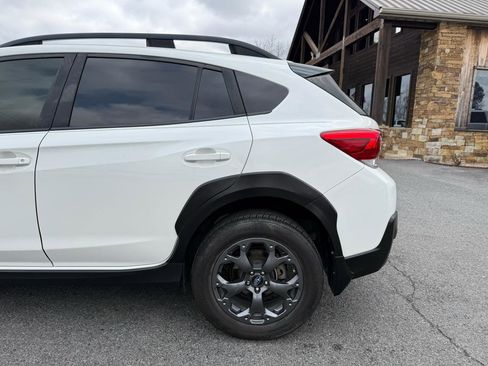 Used 2022 Subaru Crosstrek 2.5i Sport w/ Moonroof Package AWD/4WD image 39